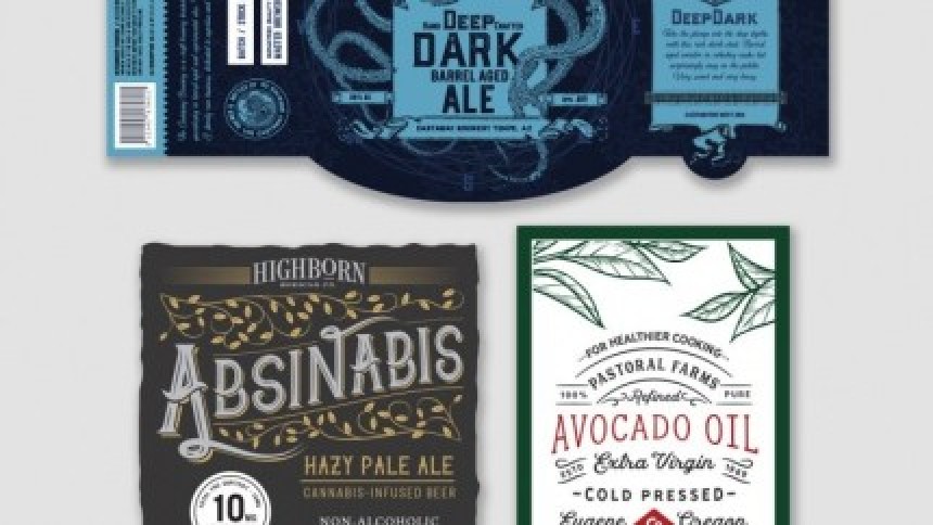 Κολάζ τριών ετικετών προϊόντων: μιας μεγάλης, περίτεχνης ετικέτας για την μπίρα Deep Dark Barrel Aged Ale, και δύο μικρότερων για την μπίρα Absinabis και το λάδι αβοκάντο Pastoral Farms.
