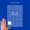 Μακέτα χεριού δίπλα σε φύλλο A4 με πλέγμα 45×45 mm και ένα λευκό τετράγωνο;